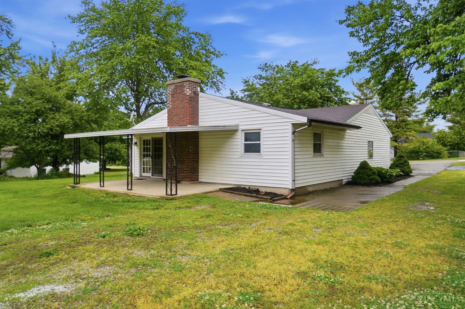 6473 Hendrickson Road Middletown, OH 45044 - Photo 35 of 42