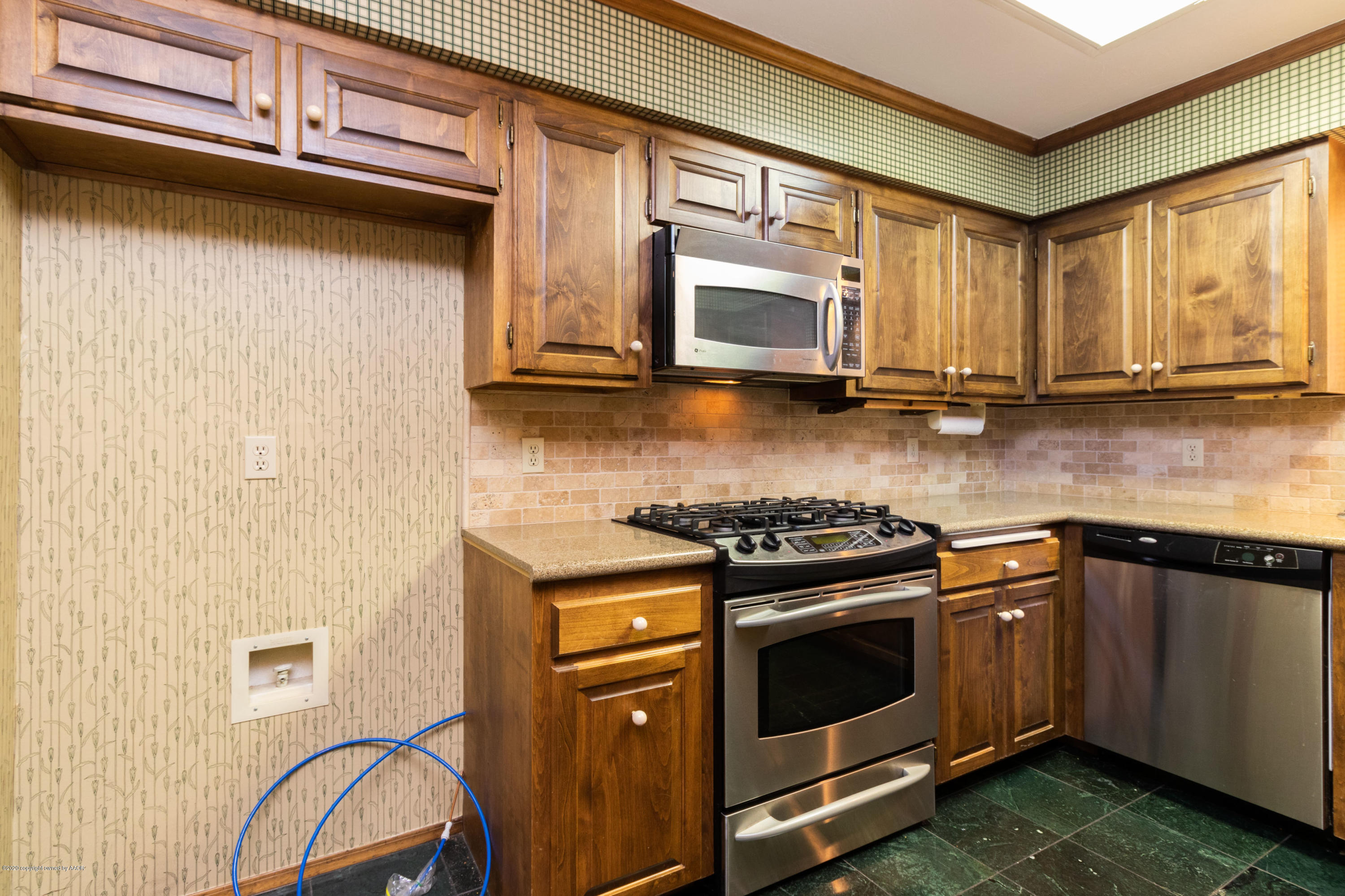 6700 Rochelle Lane Amarillo, TX 79109 - Photo 8 of 30 08
