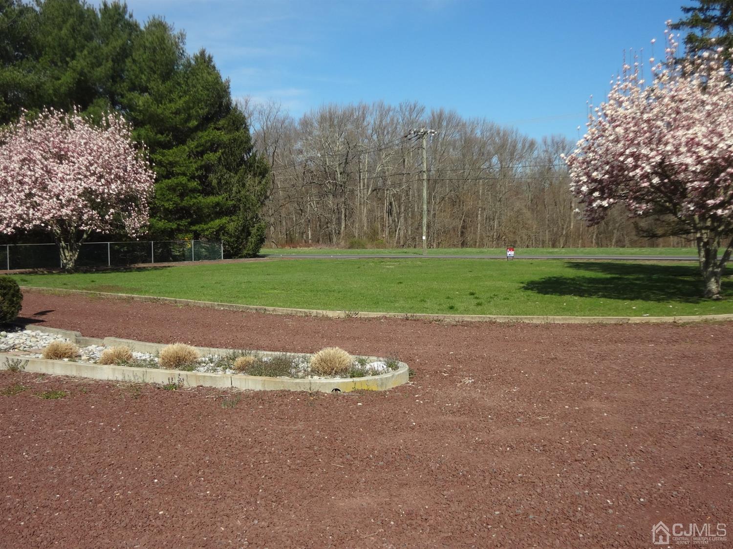 303 Friendship Road Cranbury, NJ 08512 - Photo 14 of 31 Gallery Image 14