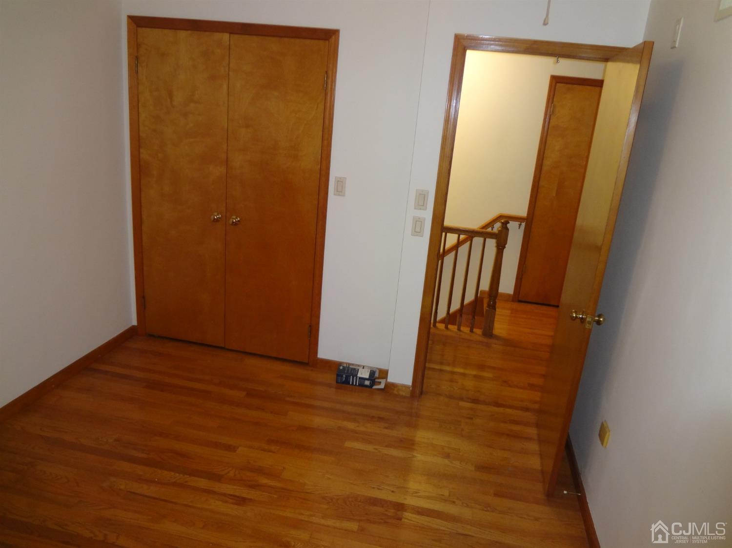 303 Friendship Road Cranbury, NJ 08512 - Photo 18 of 31 Gallery Image 18