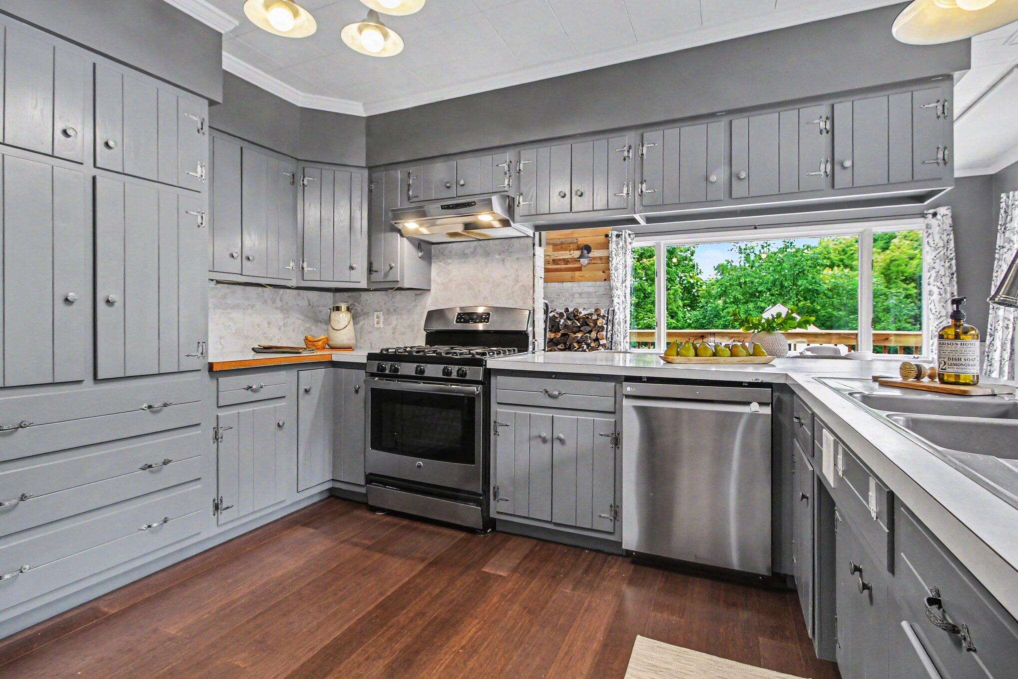 2736 South Wagner Road Ann Arbor, MI 48103 - Photo 36 of 91 034_file_9196