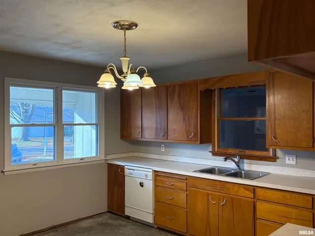 $74,000 | 1010 Steven Lane, Murphysboro, IL 62966