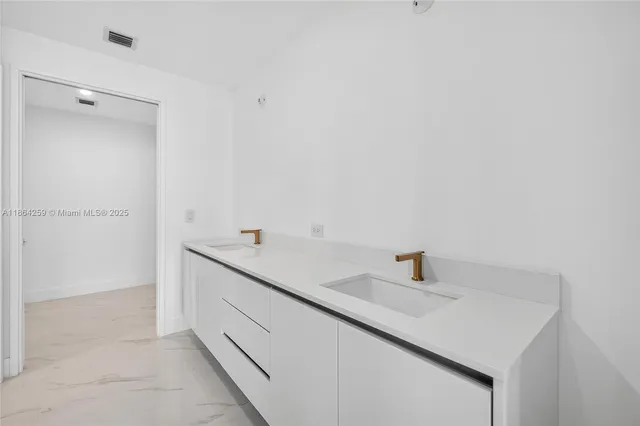 $1,894,999 | 700 Northeast 24th Street, Unit 2606, Miami, FL 33137