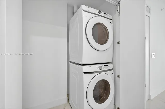 $1,894,999 | 700 Northeast 24th Street, Unit 2606, Miami, FL 33137