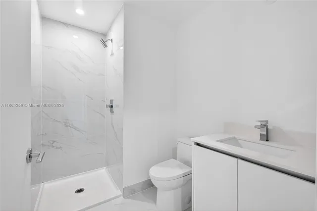 $1,894,999 | 700 Northeast 24th Street, Unit 2606, Miami, FL 33137