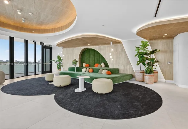 $1,894,999 | 700 Northeast 24th Street, Unit 2606, Miami, FL 33137