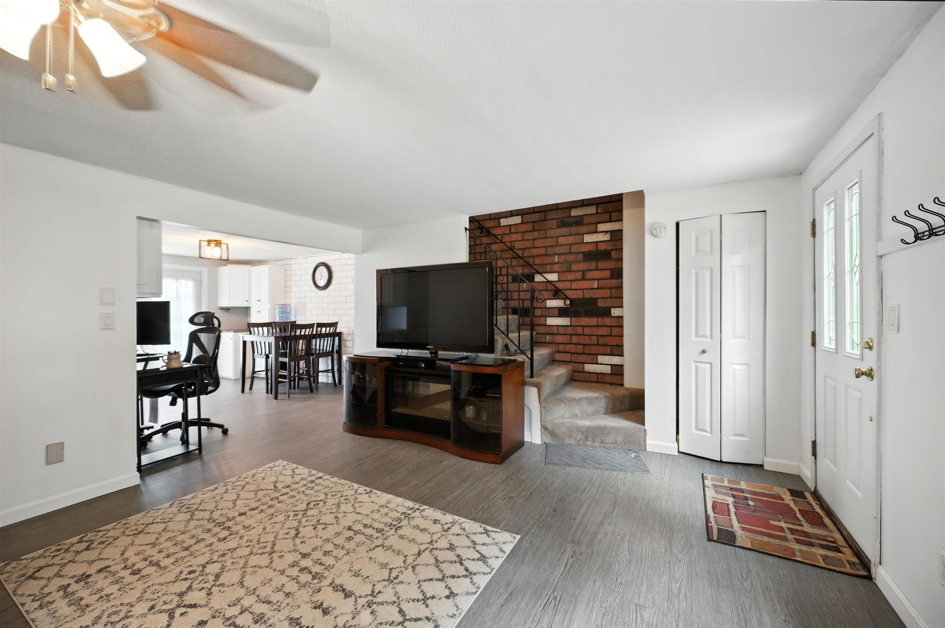 41 Olde Country Village Road, Unit 41 Londonderry, NH 03053 - Photo 6 of 34 Gallery Image 6