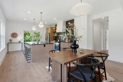 $825,000 | 3819 B Edwards Avenue, Nashville, TN 37216
