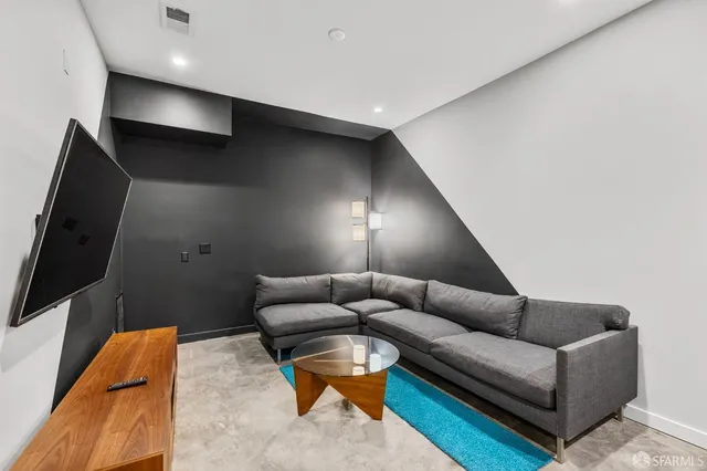 $8,000 | 52 Jeff Adachi Way, San Francisco, CA 94103