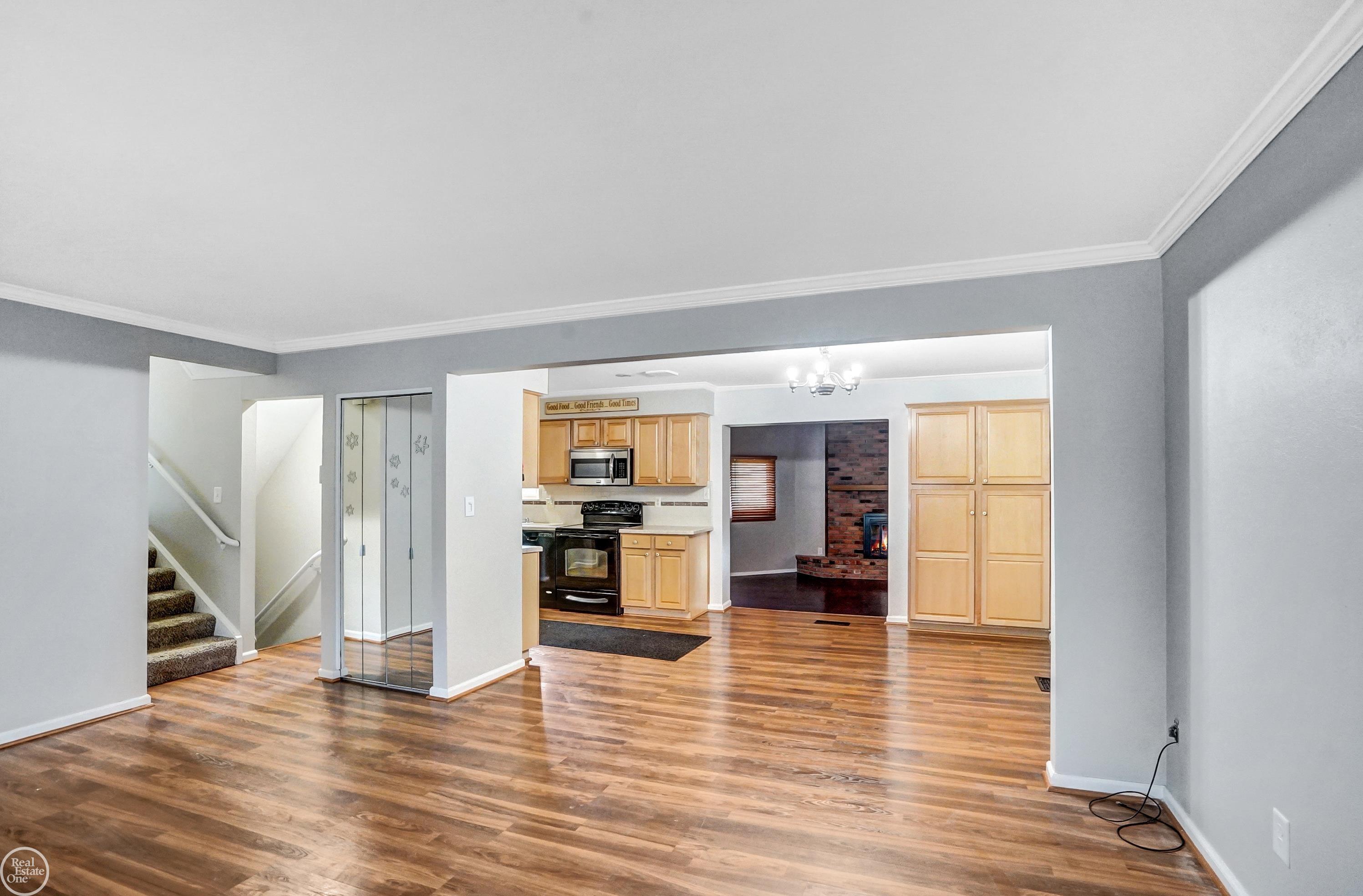 31701 West 13 Mile Road Farmington Hills, MI 48334 - Photo 12 of 29
