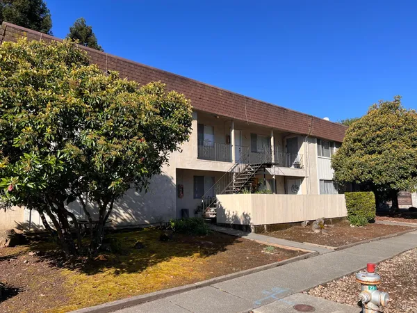 $1,325,000 | 931 Golden Gate Drive, Napa, CA 94558