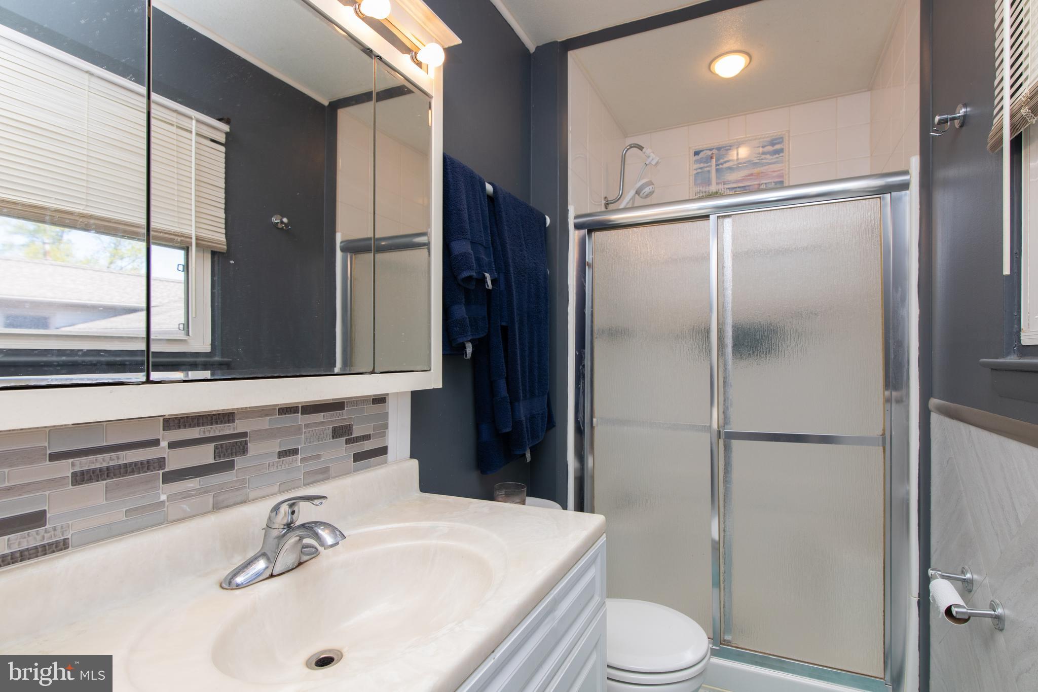 25 Bryant Road Turnersville, NJ 08012 - Photo 21 of 51 Primary Bathroom