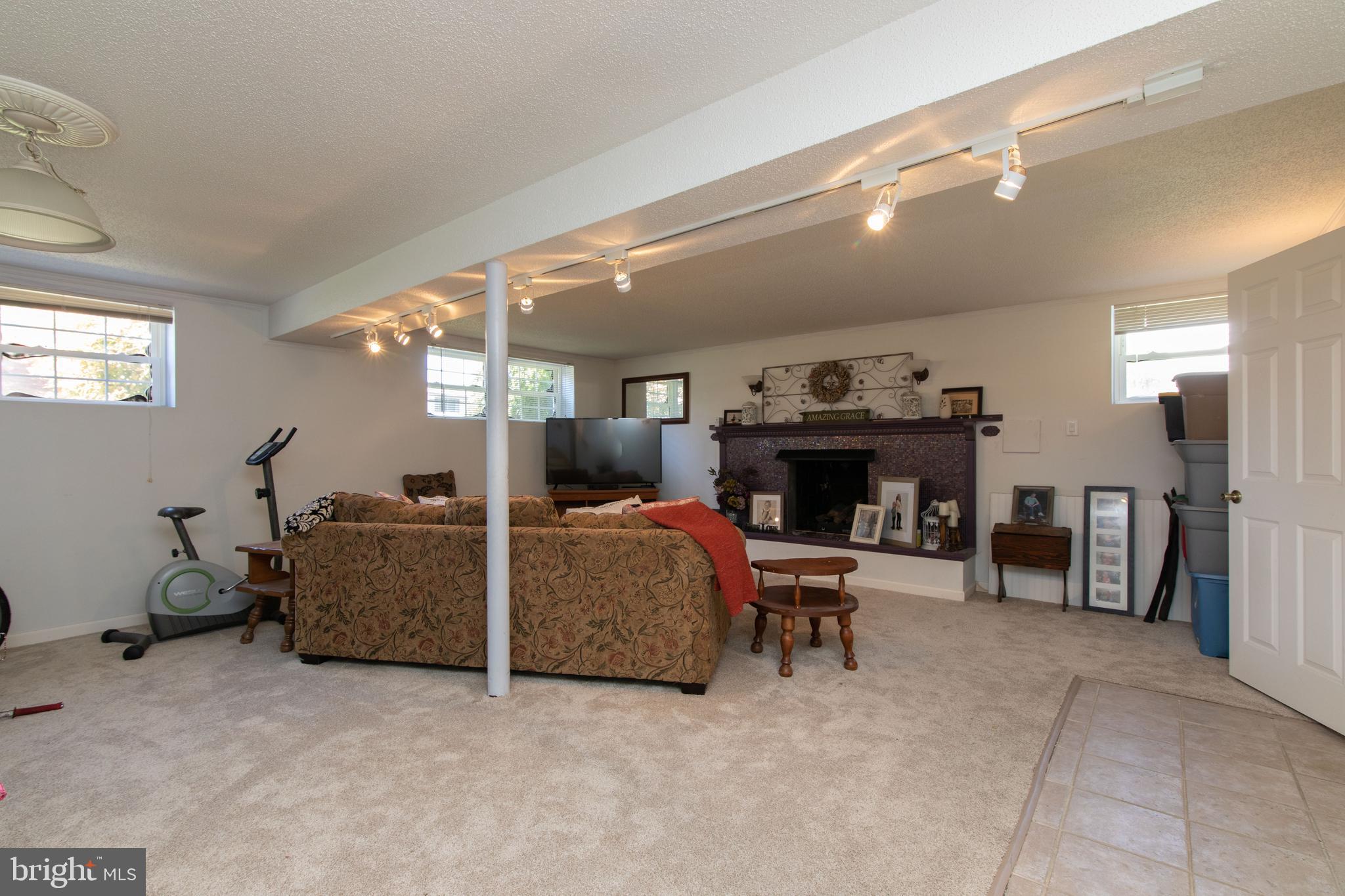 25 Bryant Road Turnersville, NJ 08012 - Photo 30 of 51 Family Room