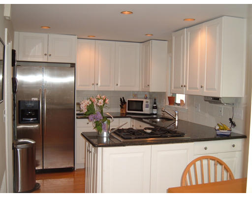 9 Shaw Road Wellesley, MA 02481 - Photo 8 of 12
