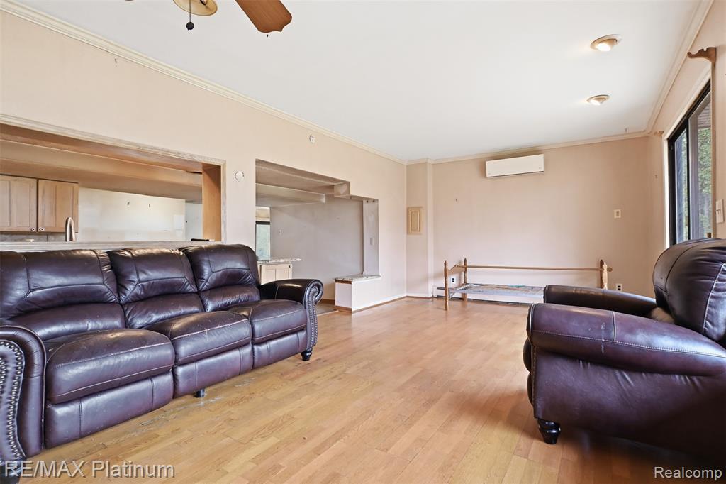 562 South Hughes Road Howell, MI 48843 - Photo 4 of 21 Gallery Image 4