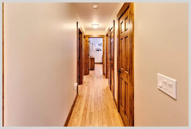 $649,900 | 8 Country Lane, Hebron, NH 03241