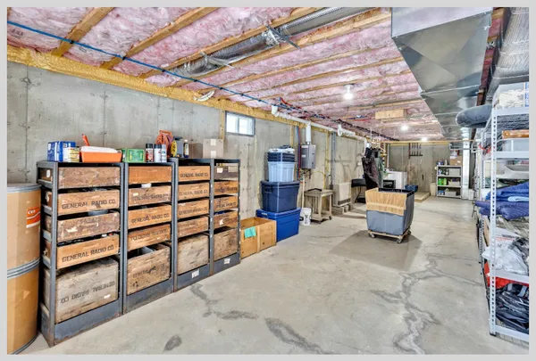 $649,900 | 8 Country Lane, Hebron, NH 03241