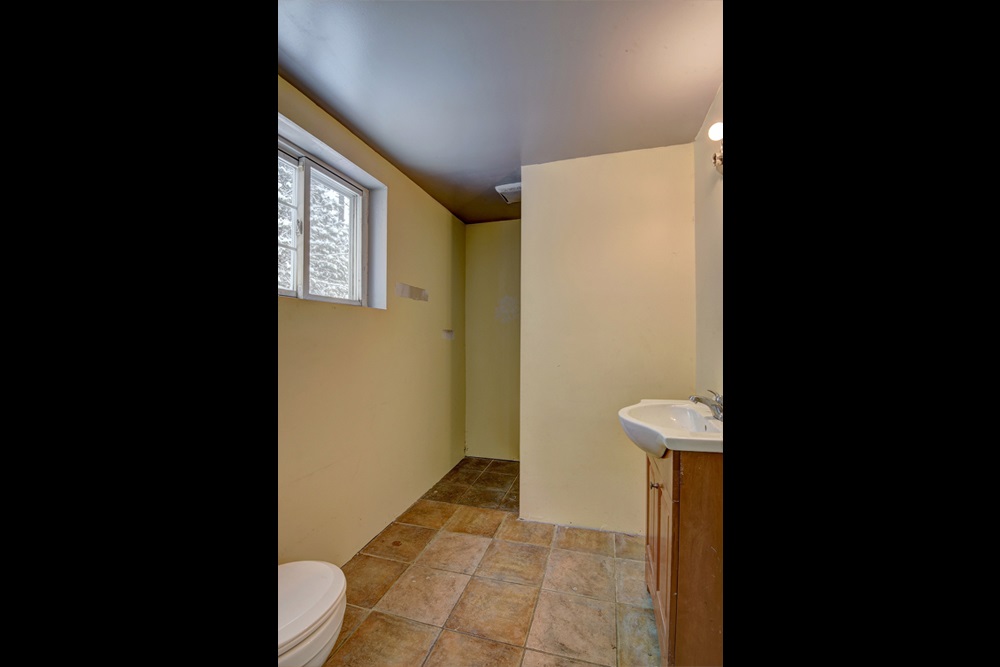4110 East Bailey Road Chattaroy, WA 99003 - Photo 13 of 20