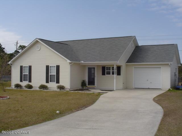 207 Foxhall Road Newport, NC 28570 - Photo 1 of 4 Main View