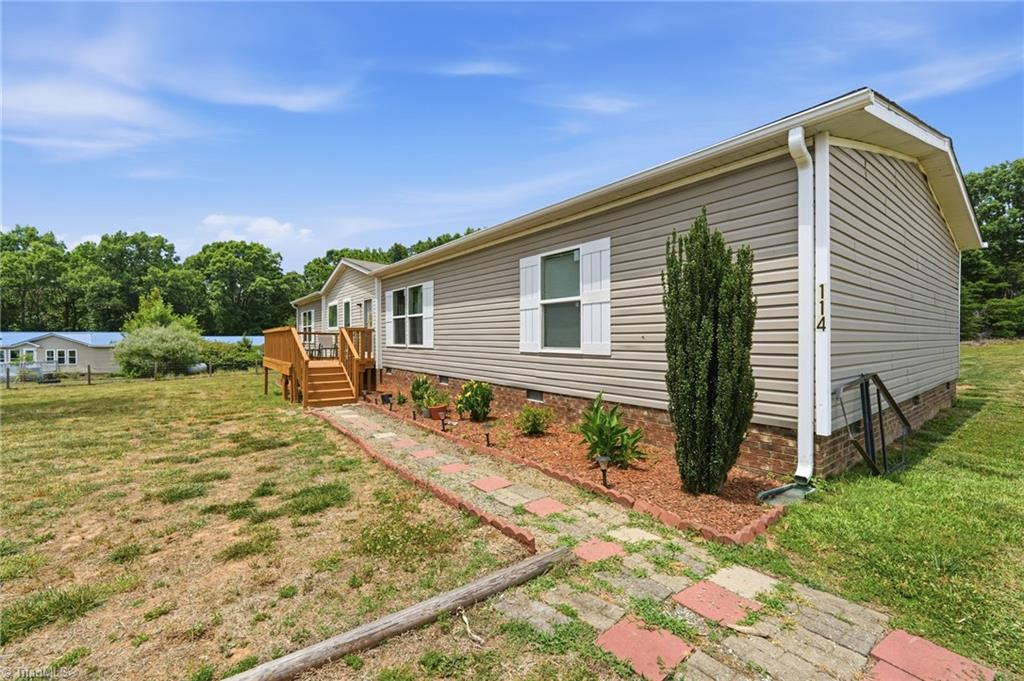 114 Hughes Ridge Road Burlington, NC 27217 - Photo 2 of 31