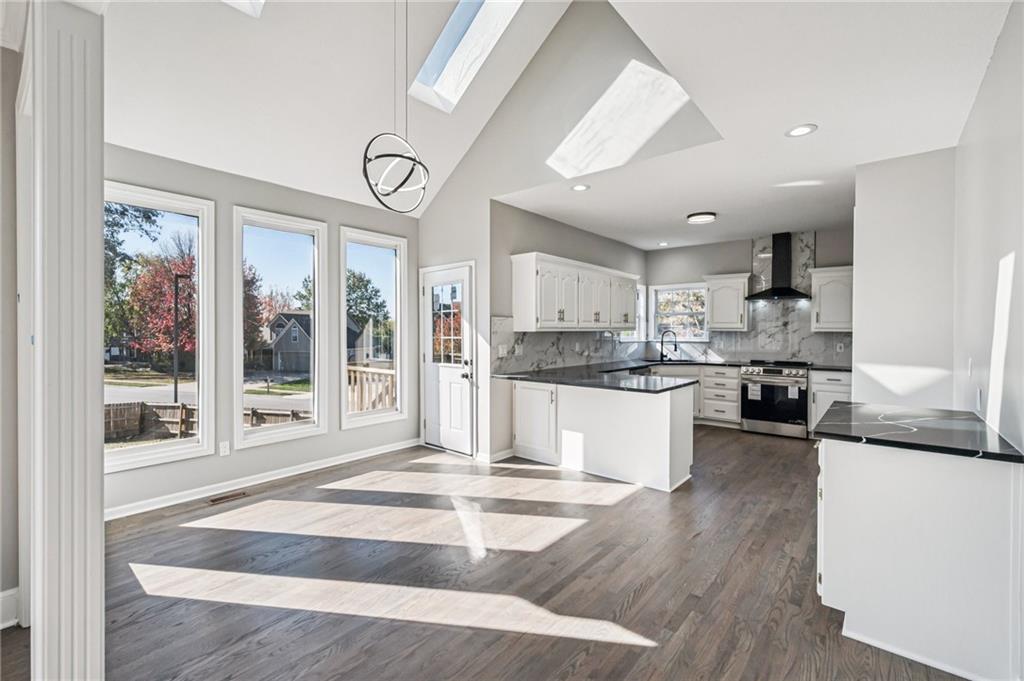 1515 Fox Run Lane Raymore, MO 64083 - Photo 14 of 37