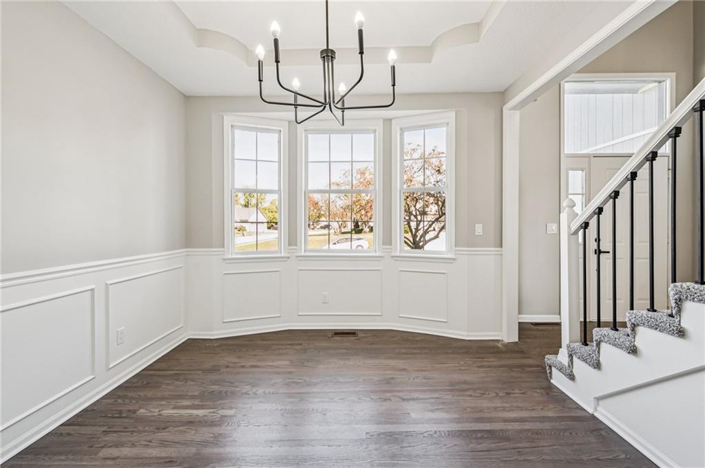 1515 Fox Run Lane Raymore, MO 64083 - Photo 16 of 37