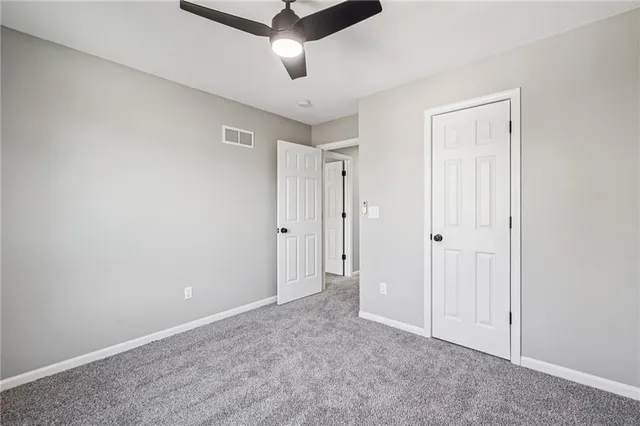 $429,900 | 1515 Fox Run Lane, Raymore, MO 64083