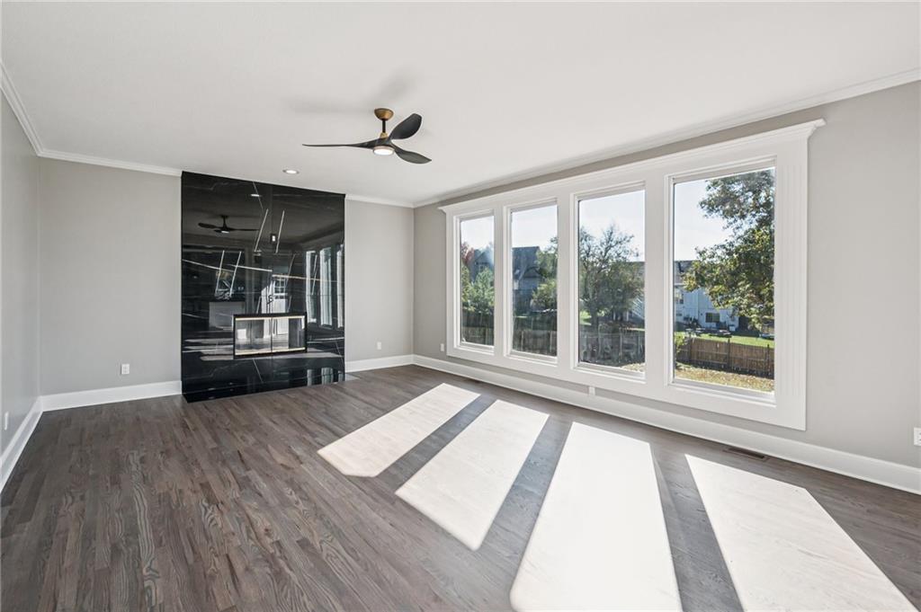 1515 Fox Run Lane Raymore, MO 64083 - Photo 6 of 37