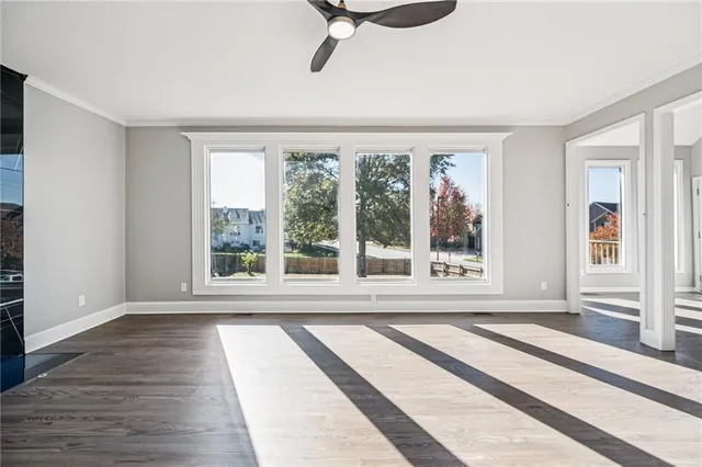 $429,900 | 1515 Fox Run Lane, Raymore, MO 64083