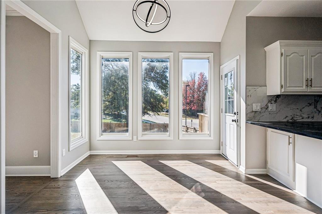 1515 Fox Run Lane Raymore, MO 64083 - Photo 10 of 37