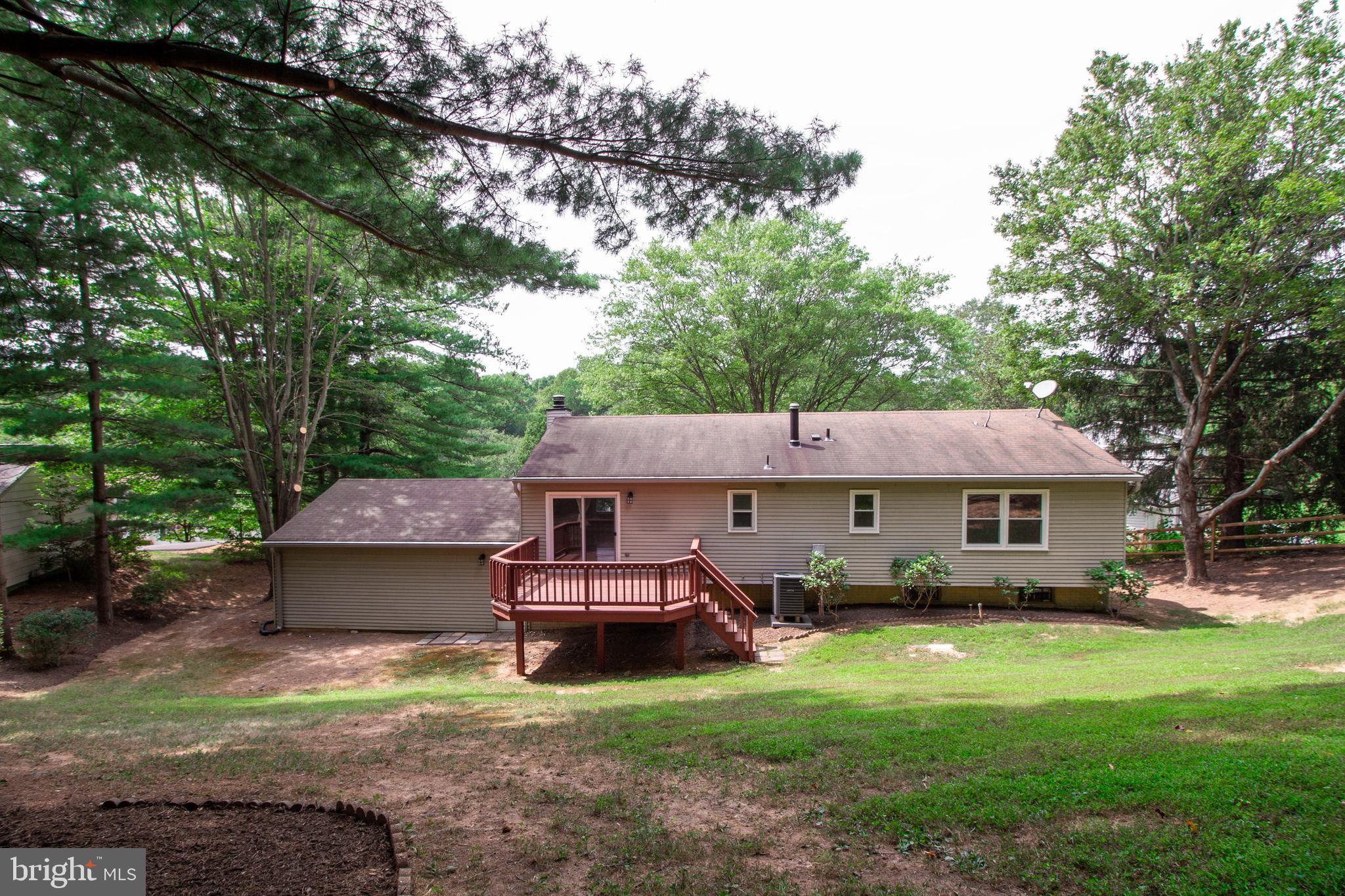 1805 Cranberry Lane Reston, VA 20191 - Photo 13 of 14