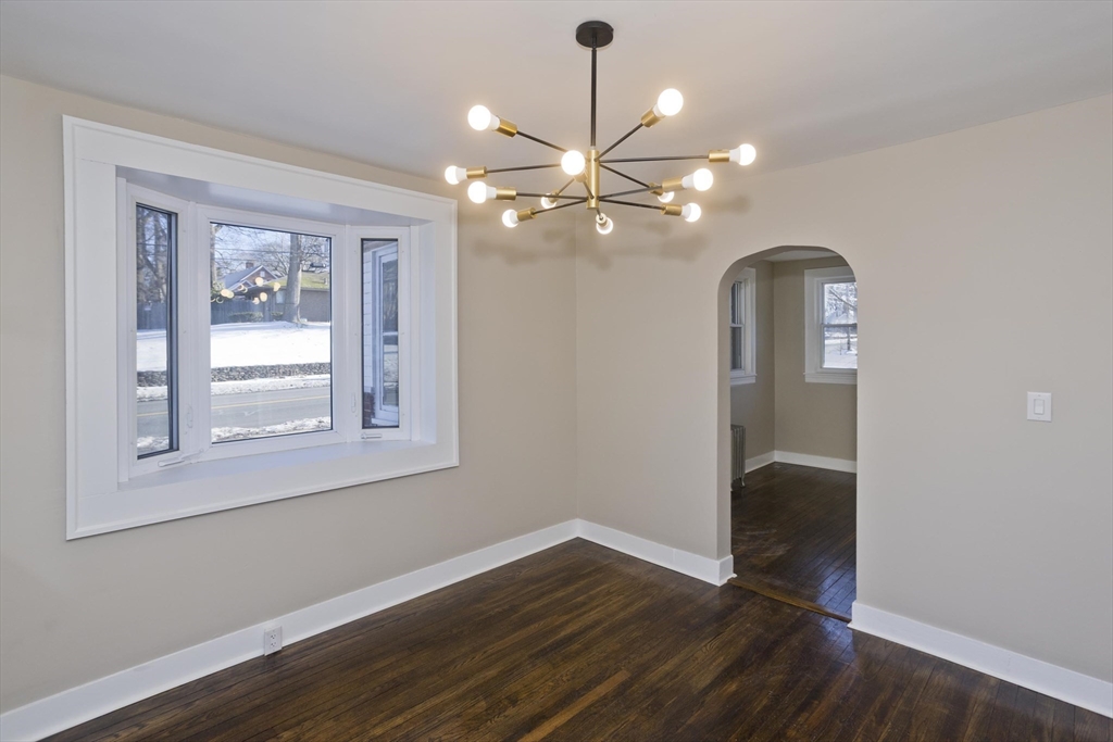 566 Broadway Street Chicopee, MA 01020 - Photo 19 of 40