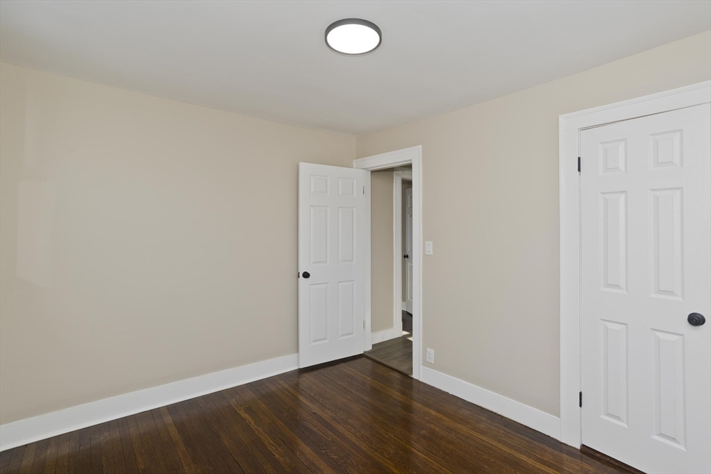 566 Broadway Street Chicopee, MA 01020 - Photo 27 of 40