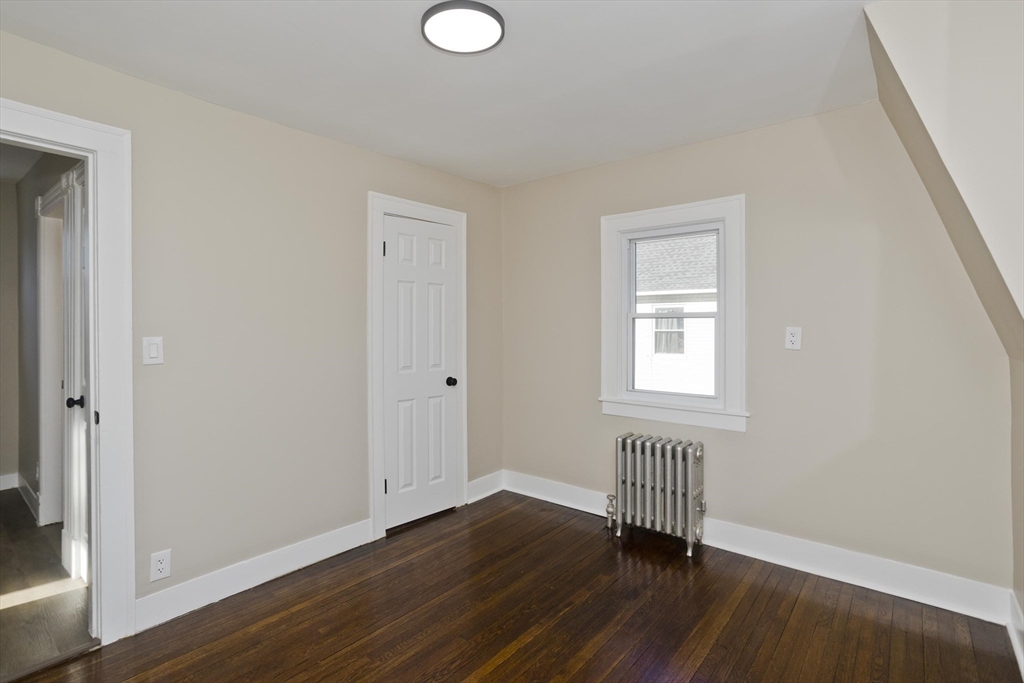 566 Broadway Street Chicopee, MA 01020 - Photo 28 of 40