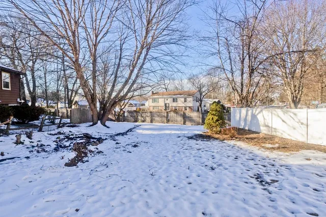 $259,900 | 566 Broadway Street, Chicopee, MA 01020