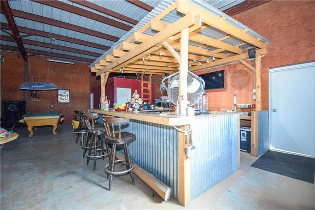 a view of an outdoor space