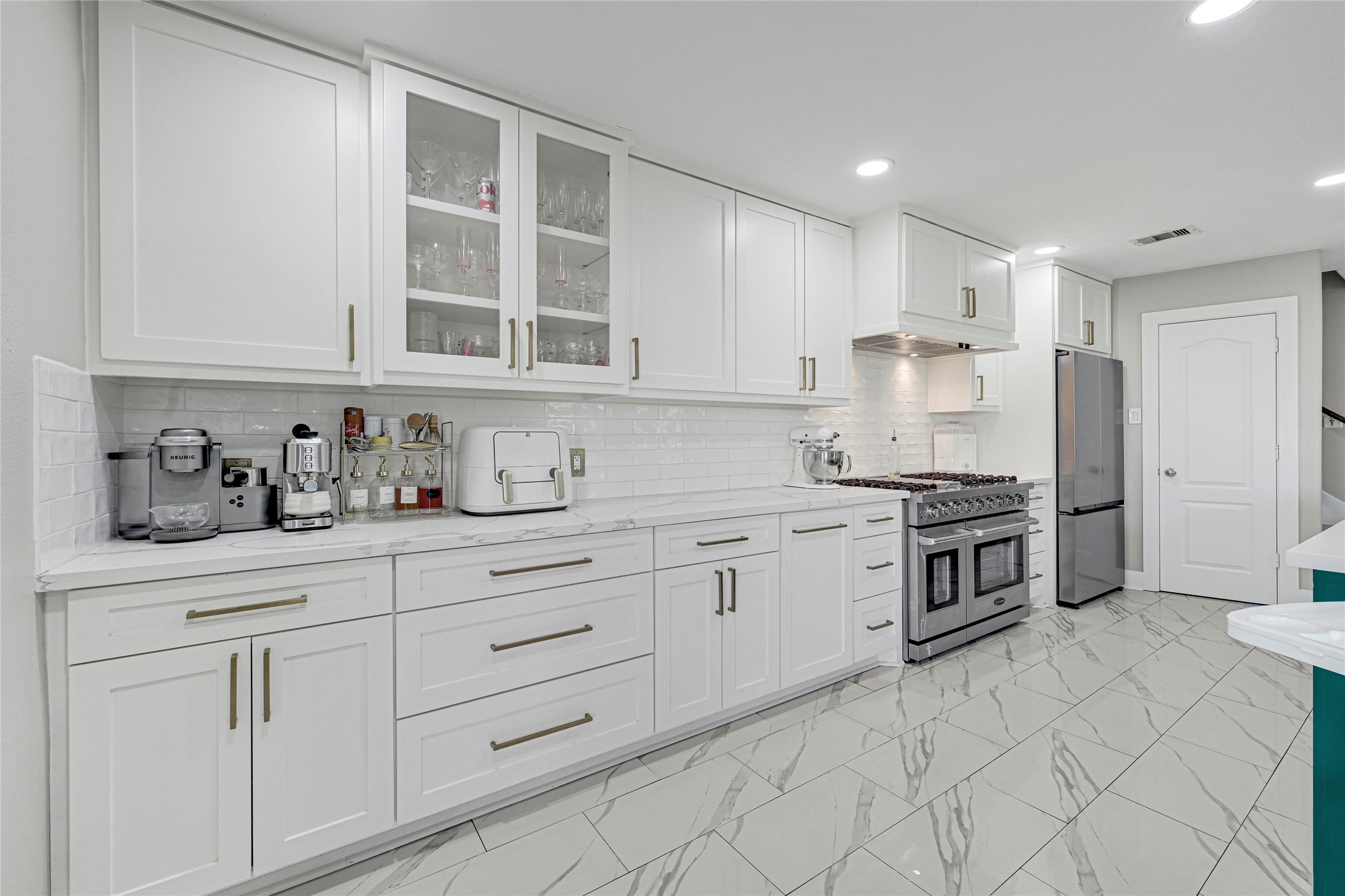 13603 Rural Oak Street Houston, TX 77034 - Photo 11 of 26