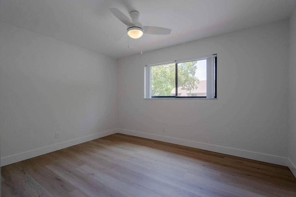 5710 Coach House Circle, Unit G Boca Raton, FL 33486 - Photo 18 of 24 DSC08400