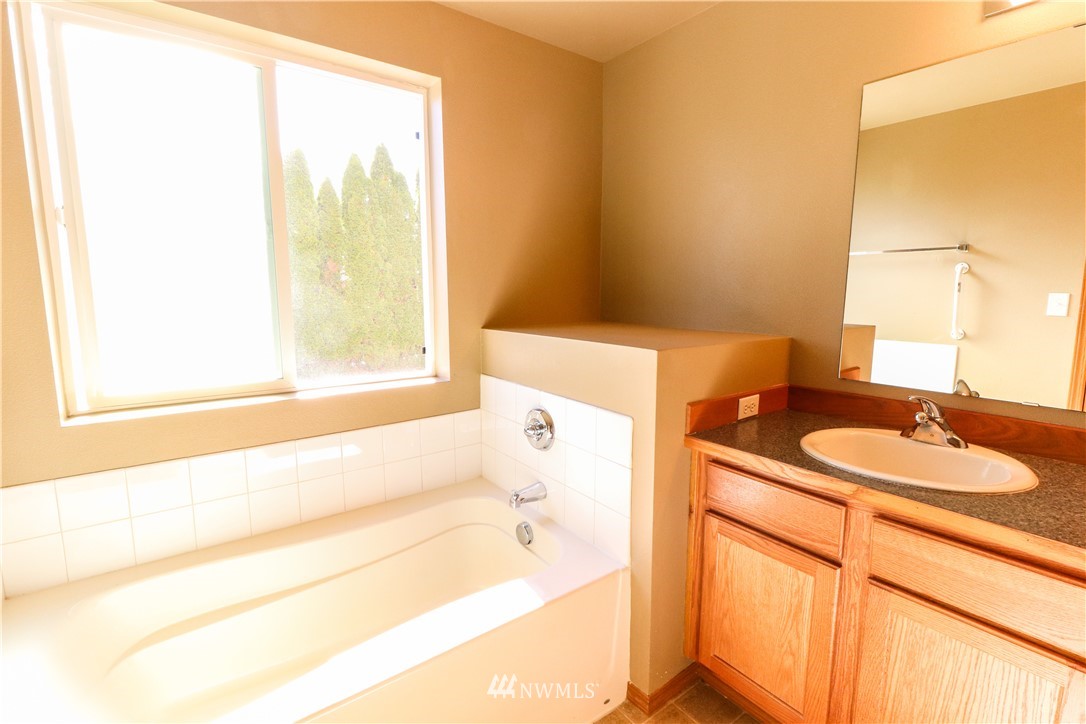 335 A Berry Road Chehalis, WA 98532 - Photo 12 of 23
