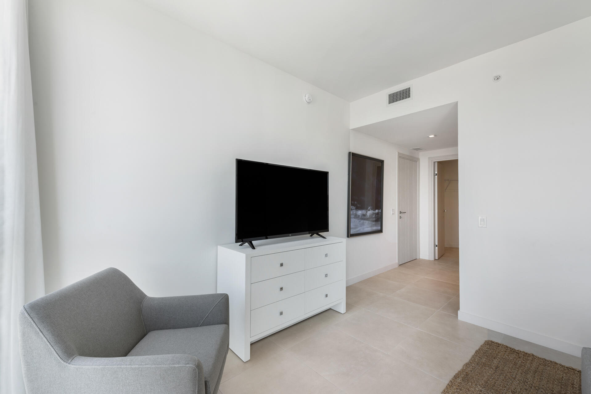 401 North Birch Road, Unit TH1 Fort Lauderdale, FL 33304 - Photo 25 of 31 001_4896