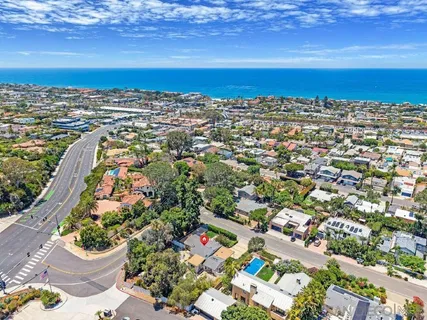 $3,650,000 | 308 Glenmont Drive, Solana Beach, CA 92075