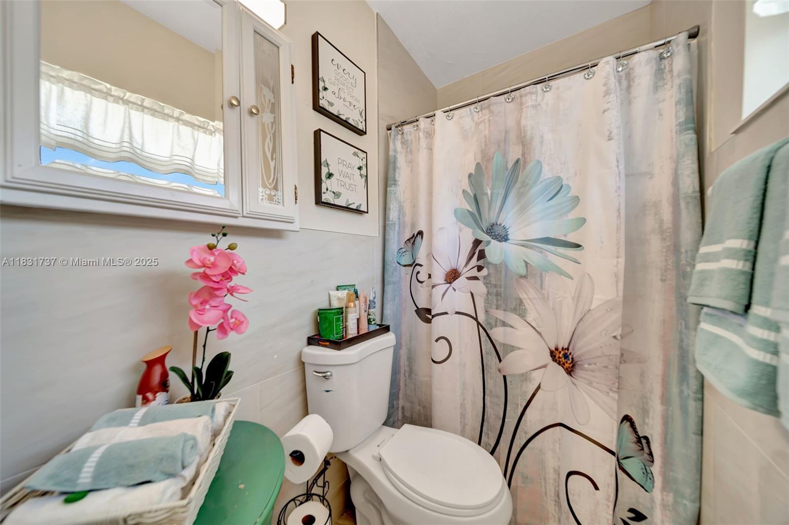 2201 North 57th Terrace Hollywood, FL 33021 - Photo 11 of 14