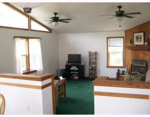 183 Schnur Road Butler, PA 16002 - Photo 5 of 8 Living Room.