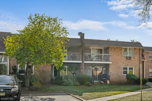 $1,800 | 806 Eves Drive, Unit 2M, Hillsborough, NJ 08844