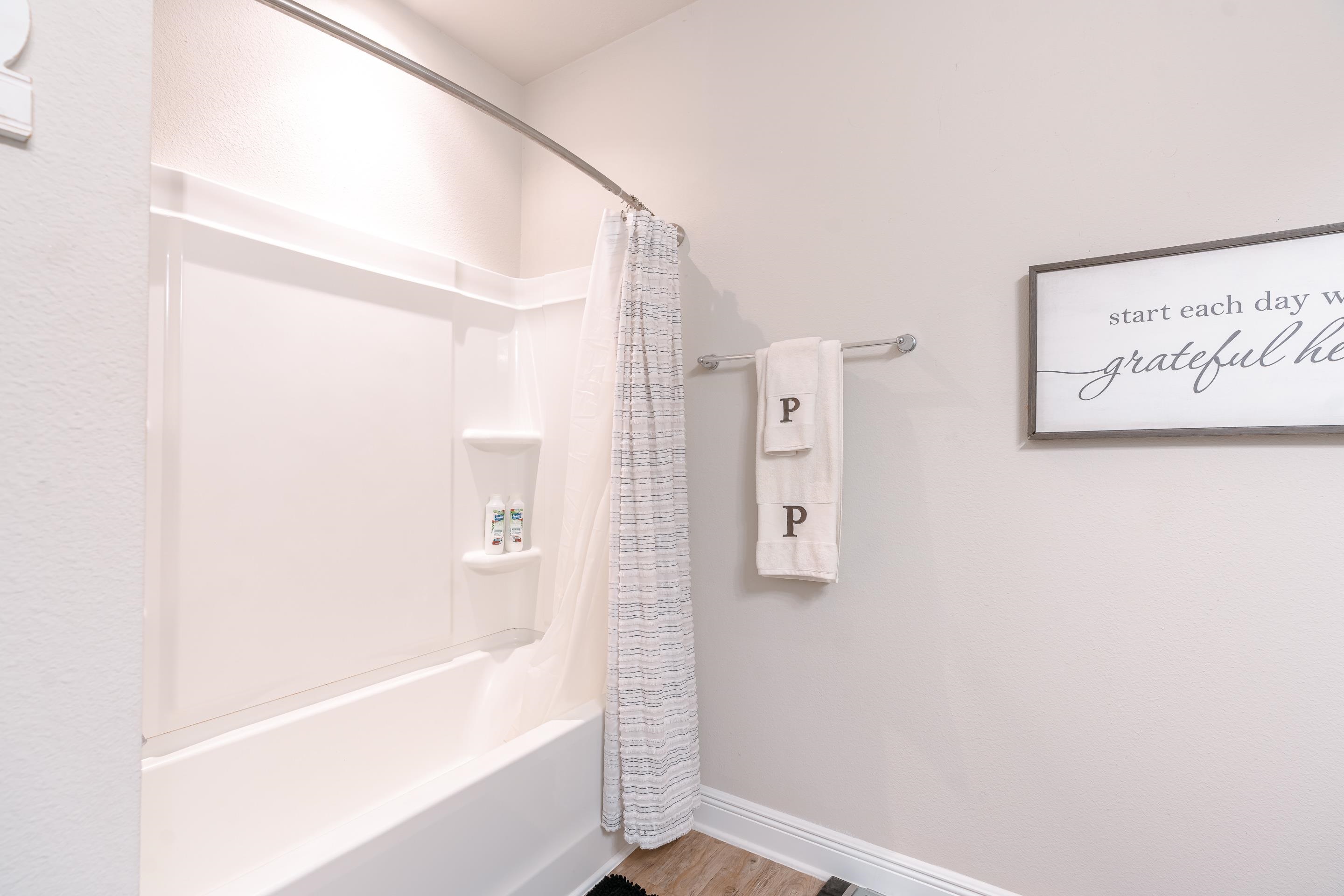 2082 Bourbon Street Foley, AL 36535 - Photo 22 of 51 Bathroom
