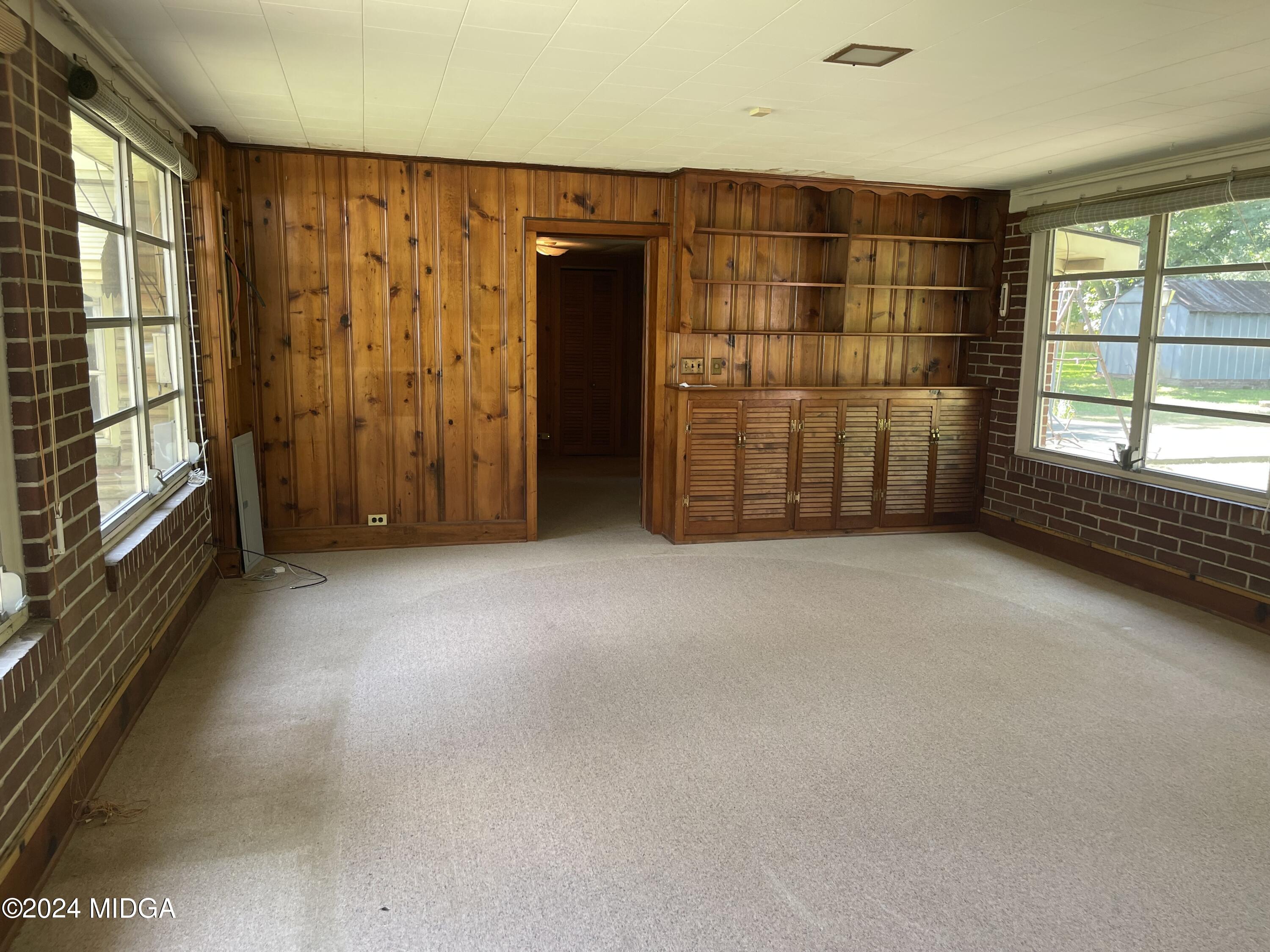 3721 South Walden Road Macon, GA 31216 - Photo 13 of 36 Pool Table Room