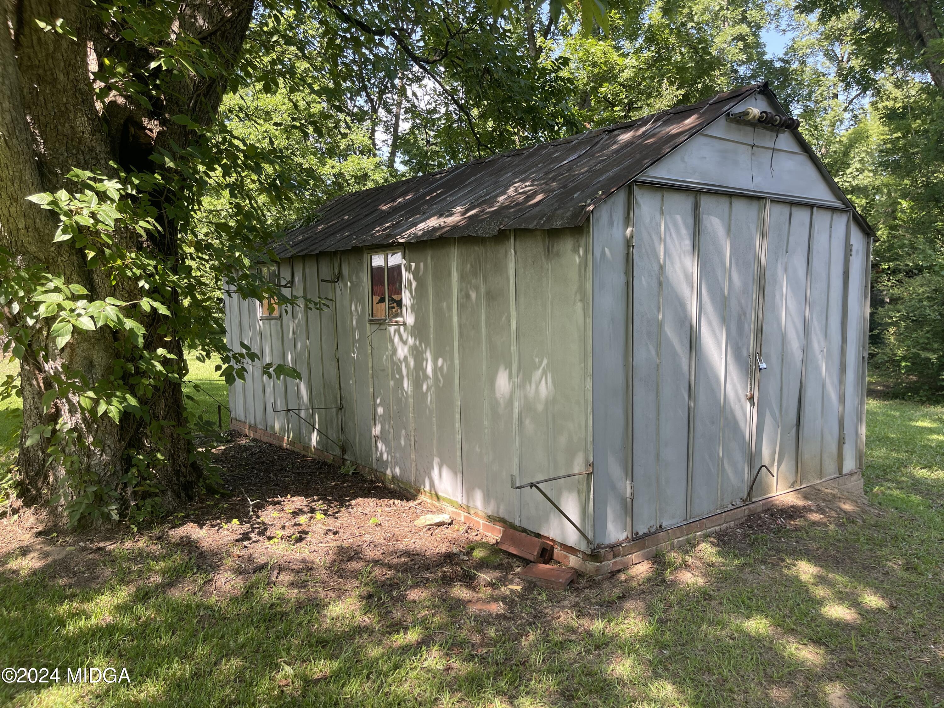 3721 South Walden Road Macon, GA 31216 - Photo 32 of 36 Workshopp 3