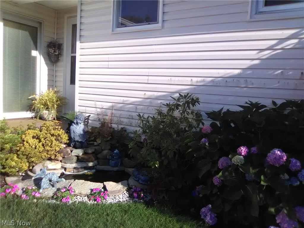 9198 Reichert Road Parma, OH 44130 - Photo 22 of 23
