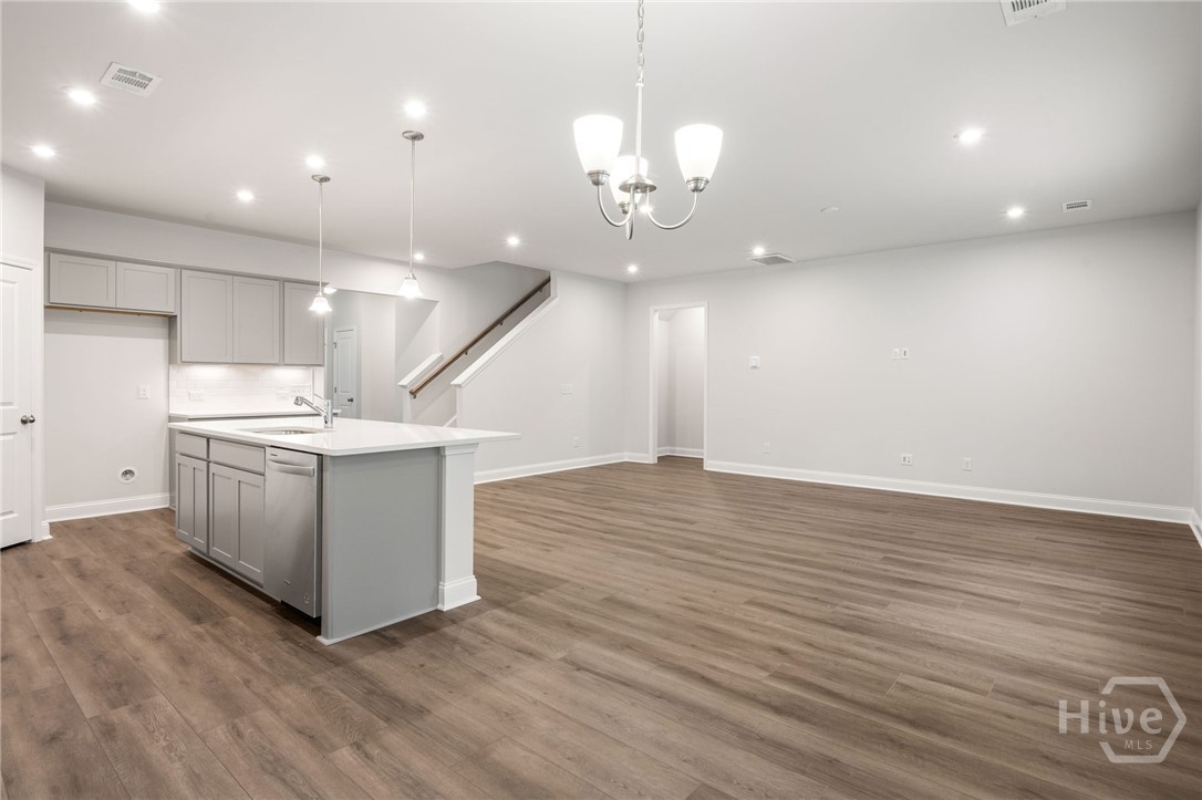 462 Monterey Loop Richmond Hill, GA 31324 - Photo 9 of 35