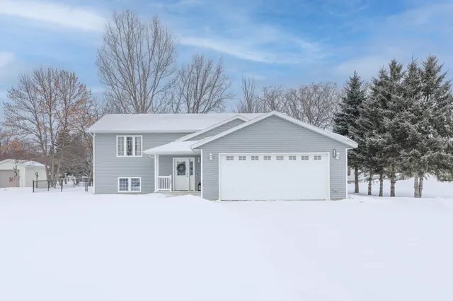$387,500 | 1120 Madisson Street, Alexandria, MN 56308